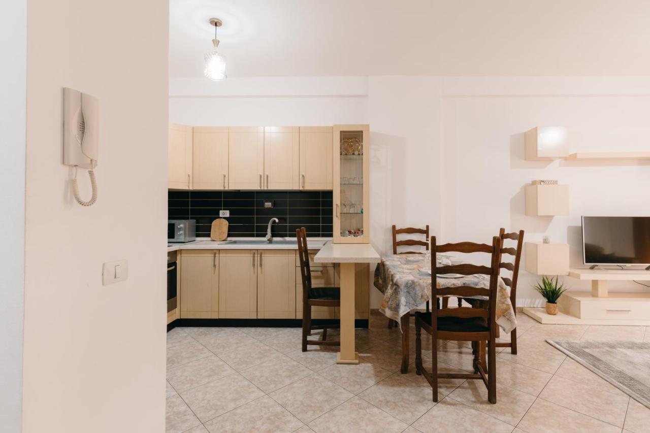 Rs Place 1-bedroom Appartamento Tirana